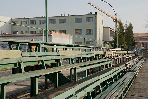 Josef Dabernig, Dunajec Stadion in Nowy Sacz, 3-teilig, 2011