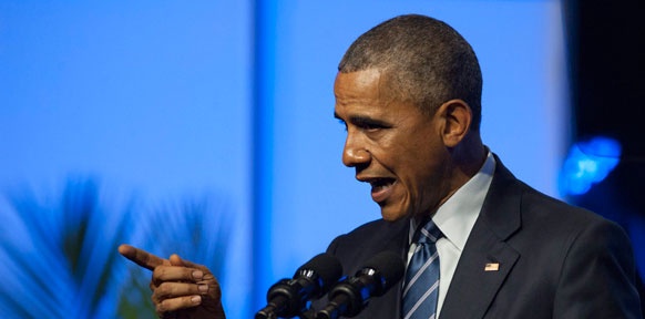 Barack Obama deutet mit dem Finger