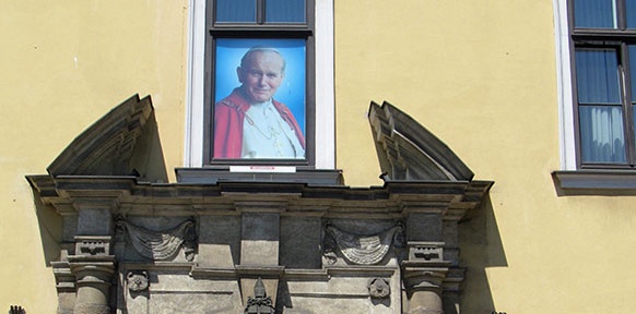 HEIKE POSSERT Der polnische Papst ist überall