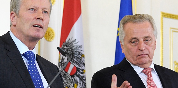 (C) AIGNER, BKA, APA Wissenschaftsminister Reinhold Mitterlehner und Sozialminister Rudolf