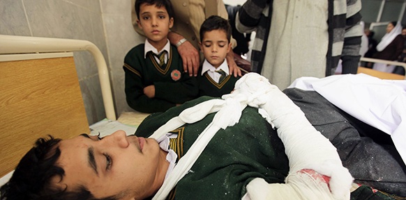 Verletzte Schüler in Pakistan