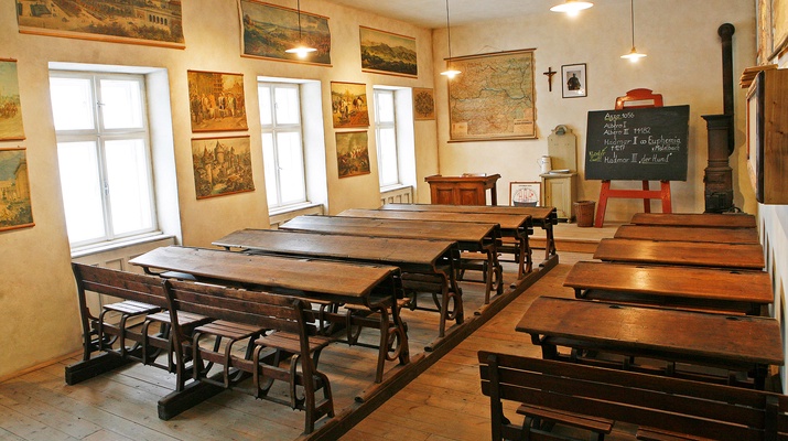 Ein historisches Klassenzimmer