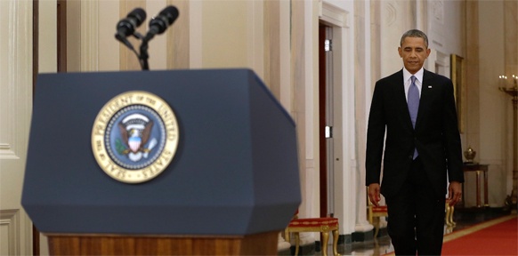 Barack Obama auf dem Weg zum Rednerpult
