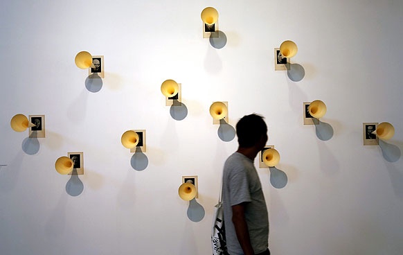 (C) EPA, SUNA Mann vor Installation