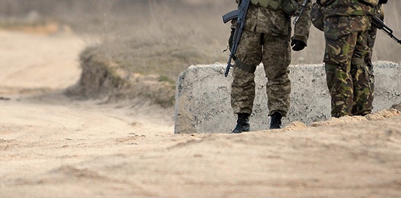 Soldaten auf der Halbinsel Krim