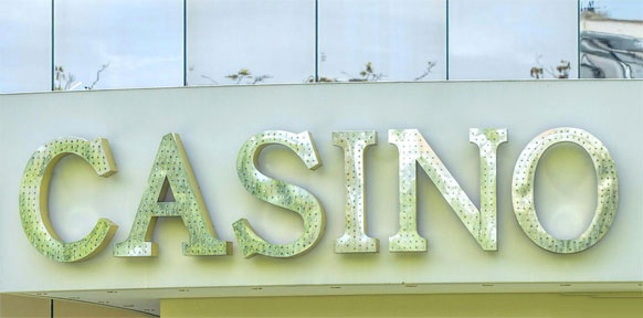 APA/HERBERT NEUBAUER Reklameschrift "CASINO"