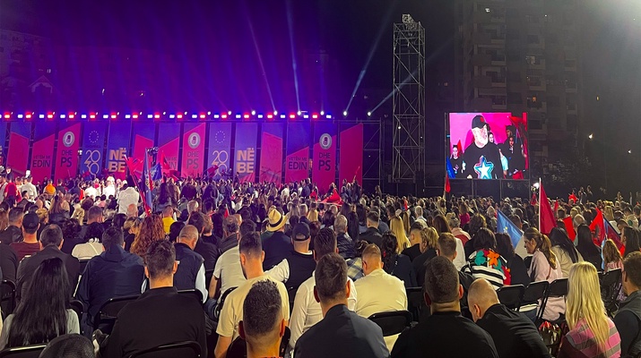 FRANZISKA TSCHINDERLE Edi Rama