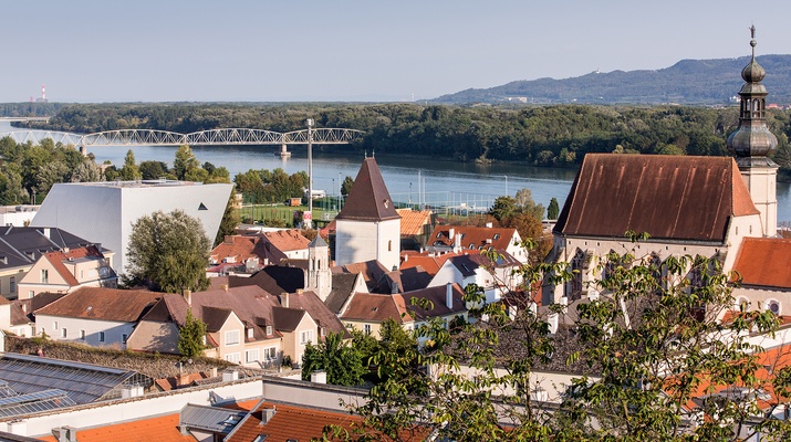Blick auf Krems und die Donau