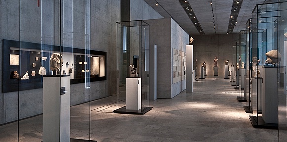 Blick in Raum Kunst und Zeit