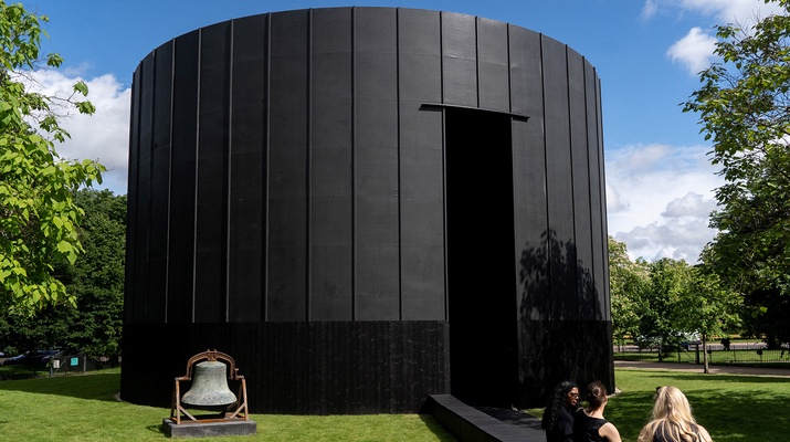 "Black Chapel", Serpentine Pavillon 