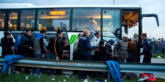 Autobus mit Flüchtlingen