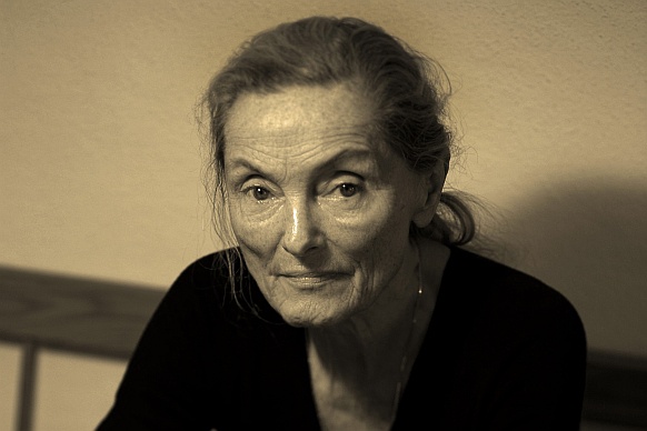 Erni Mangold