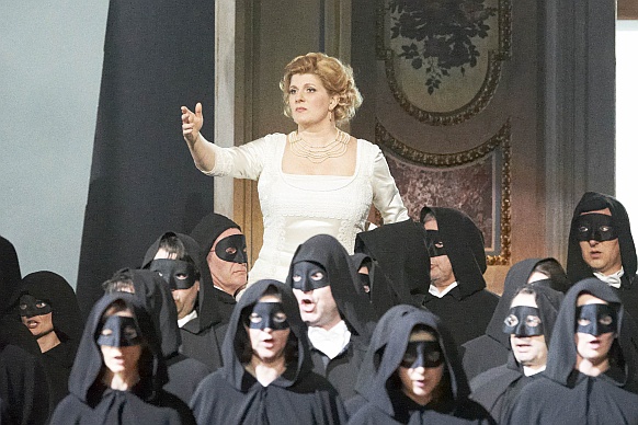 (C) WIENER STAATSOPER_MICHAEL PöHN Petra Maria Schnitzer
