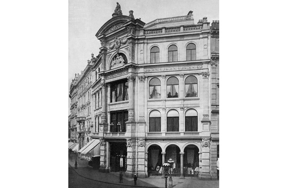 Das Teppichhaus „Philipp Haas & Söhne“ Ende des 19. Jahrhunderts