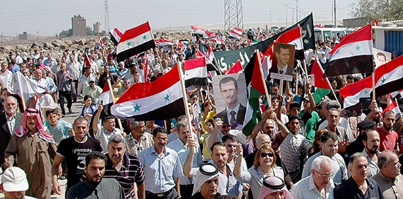 Assadanhänger marschieren