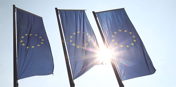 Drei EU-Flaggen