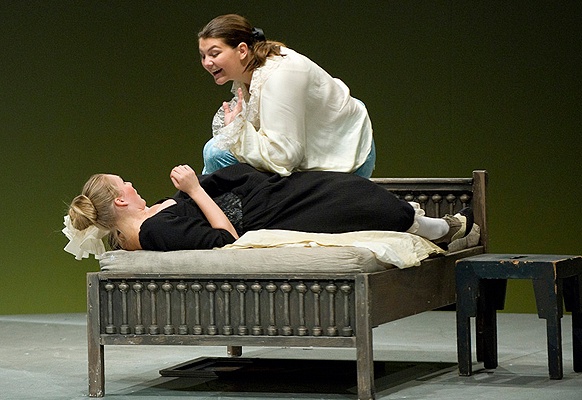 Sophie Rennert als Cherubino/W.A. Mozart: Le Nozze di Figaro