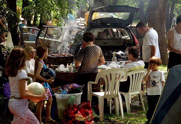 Uranak Fest im Košutnjak Wald.