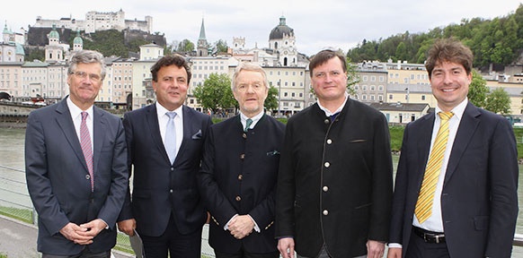 (C) NEUMAYR, PROBST, APA Bernd Gaubinger, Jan Nast, Intendant Peter Alward, der Künstlerische Leiter Christian Thielemann und Henrik Woll