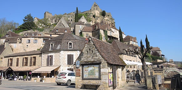 Beynac et Cazenac, ein mittelalterliches Dorf im Périgord