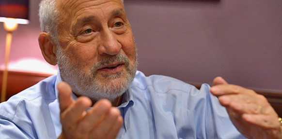AFP PHOTO / ERIC PIERMONT Joseph Stiglitz