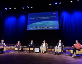 Auslandskorrespondentinnen: Cornelia Vospernik, Alexandra Siebenhofer, Christian Staudinger, Christian Wehrschütz, Christian Lininger, Barbara Wolschek. 
