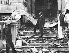 Zerstörtes Gebäude in Wien, 1927
