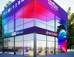 Das ORF-Glasstudio am Rathausplatz