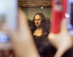 Mona Lisa im Louvre ausgestellt