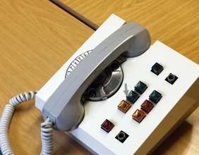 Altes Telefon aus der DDR