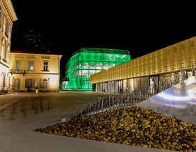 Der Campus der KUG bei Nacht