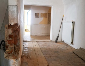 Braunau am Inn: Umbau des Geburtshauses von Adolf Hitler