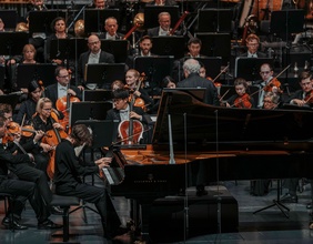 Pittsburgh Symphony Orchestra, Dirigent: Manfred Honeck; Alexandre Kantorow, Klavier