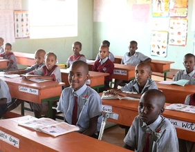 Kenianische Schulkinder
