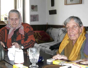 Maria Moser und Christa Hauer-Fruhmann 