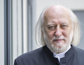 Laszlo Krasznahorkai