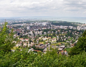 Blick vom Gebhardsberg über Bregenz zum Bodensee, Vorarlberg