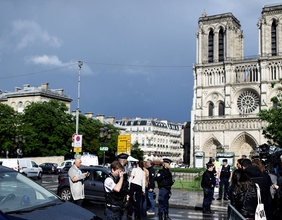 Notre Dame, Polizeiaufkommen