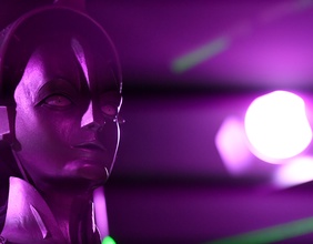 Kopf eines Roboters aus dem Film "Metropolis".
