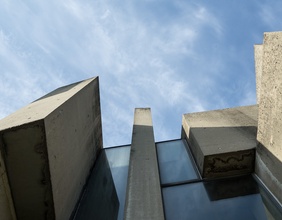 Betonfassade der Wotrubakirche