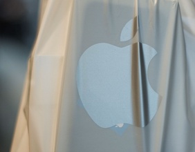 Eine Einkaufstasche von Apple