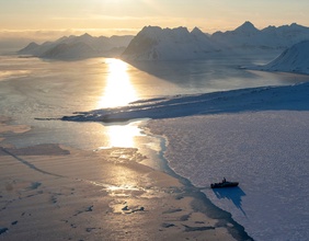 Östlich von Spitzbergen, Arktik