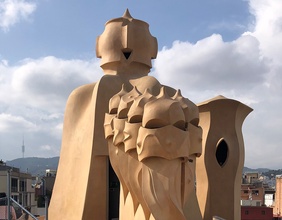 Dachlandschaft in Barcelona, Antoni Gaudí 