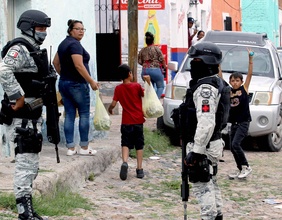 Nationalgarde auf der Straße in Mexiko