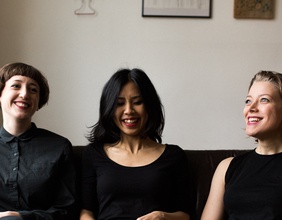 Die drei jungen Frauen des Vivid Consort