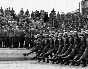Deutsche Truppen erreichen 1938 Wien
