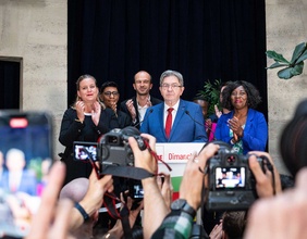 Französischer Wahlsieger: Jean-Luc Melenchon (Bildmitte)