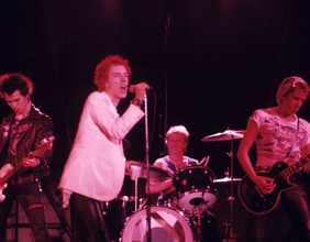 Sex Pistols, 1977