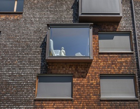 Moderne Hausfassade aus Holz in Dornbirn