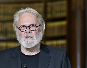 Gerhard Roth in der Nationalbibliothek anlässlich der Überreichung des "Großen Österreichischen Staatspreises 2016"
